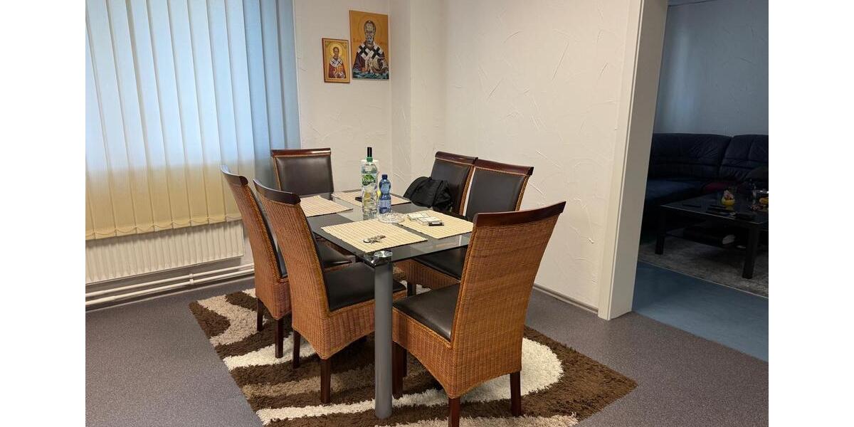 Erdgeschoßwohnung Haiger - 5 Zimmer, 190 m&sup2;, 1.000&euro; | Angebot:24590564