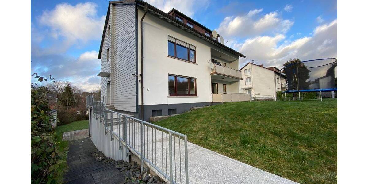 Etagenwohnung Hachenburg - 4 Zimmer, 100 m&sup2;, 825&euro; | Angebot:26796562