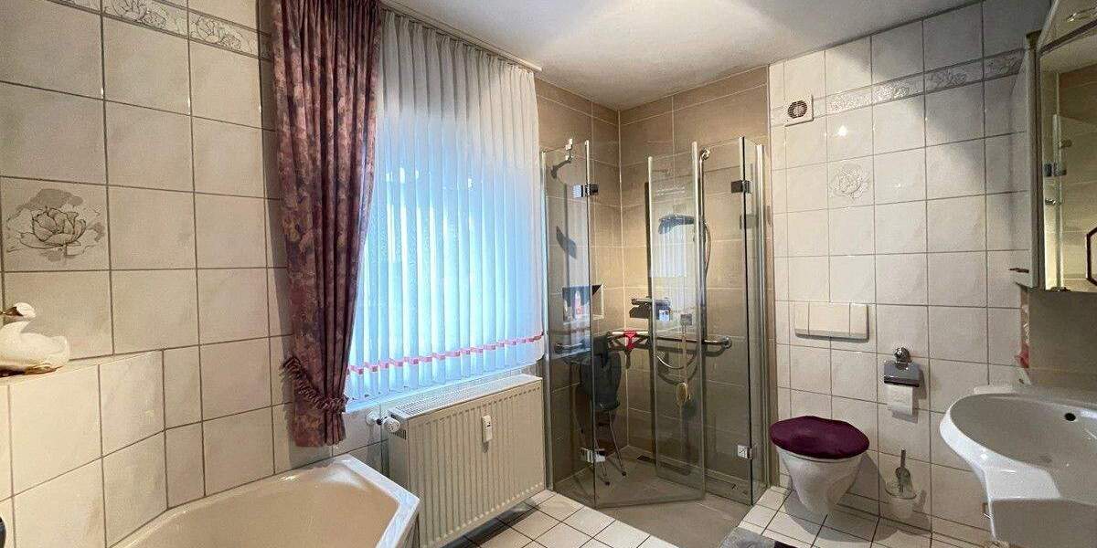 Mehrfamilienhaus, Wohnhaus Dietzhölztal Mandeln - 1 Zimmer, 302 m&sup2;, 329.000&euro; | Angebot:25796755