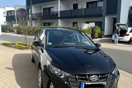 Hyundai i20 29.000 km 13.500 &euro; Kreuztal 57223