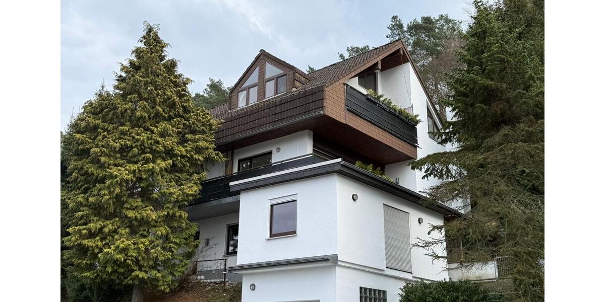 Dachgeschoßwohnung Herborn - 4.5 Zimmer, 142 m&sup2;, 950&euro; | Angebot:26002239