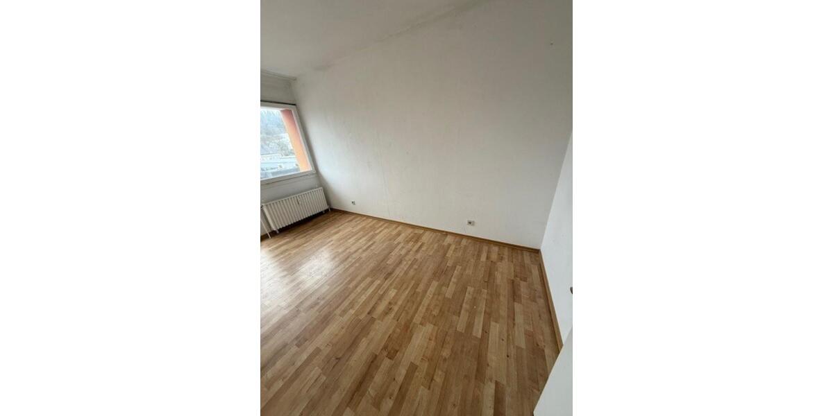 Etagenwohnung Hilchenbach - 4 Zimmer, 95 m&sup2;, 665&euro; | Angebot:26025222