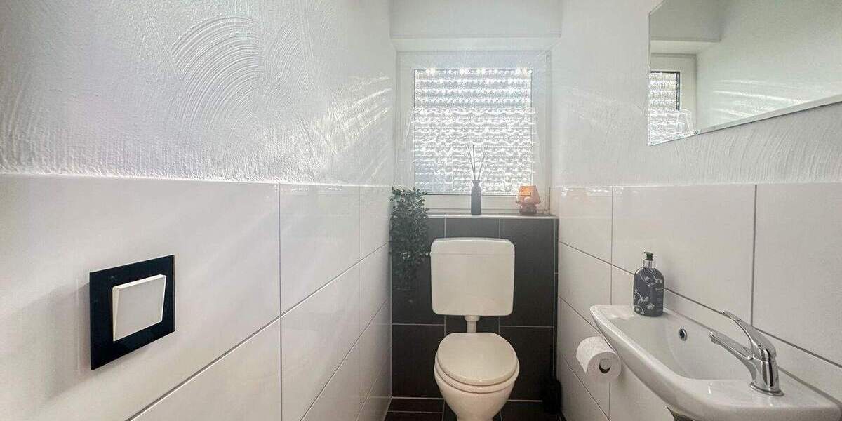 Einfamilienhaus Betzdorf-Gebhardshain VG Gebhardshain VG - 9 Zimmer, 182 m&sup2;, 399.000&euro; | Angebot:25776438