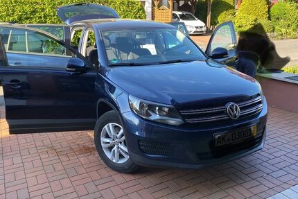 VW Tiguan 149.560 km 7.900 &euro; Wissen 57537