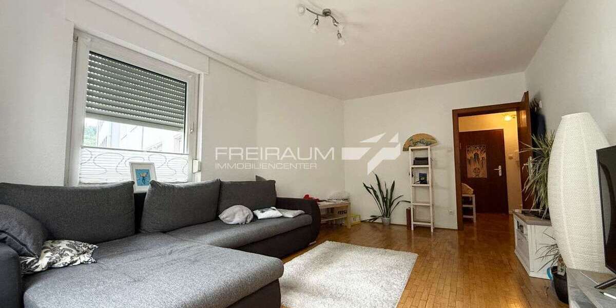 Etagenwohnung Siegen - 2 Zimmer, 52 m&sup2;, 175.000&euro; | Angebot:24817559