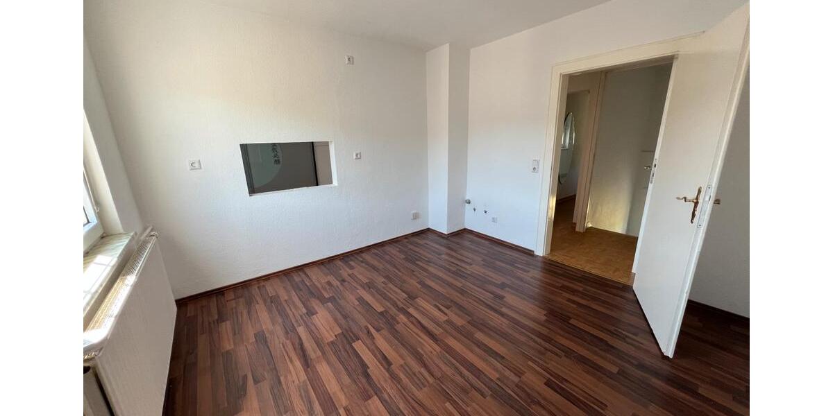 Einfamilienhaus Haiger - 7 Zimmer, 147 m&sup2;, 287.000&euro; | Angebot:22643689