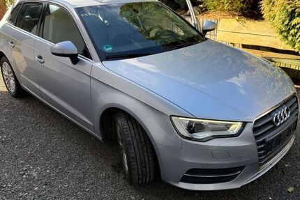 Audi A3 92.000 km 13.400 &euro; Attendorn 57439