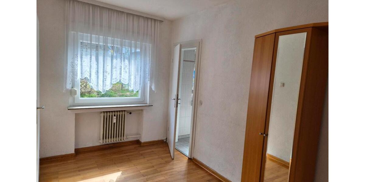 Erdgeschoßwohnung Siegen Dillnhütten - 5 Zimmer, 106 m&sup2;, 700&euro; | Angebot:26048054