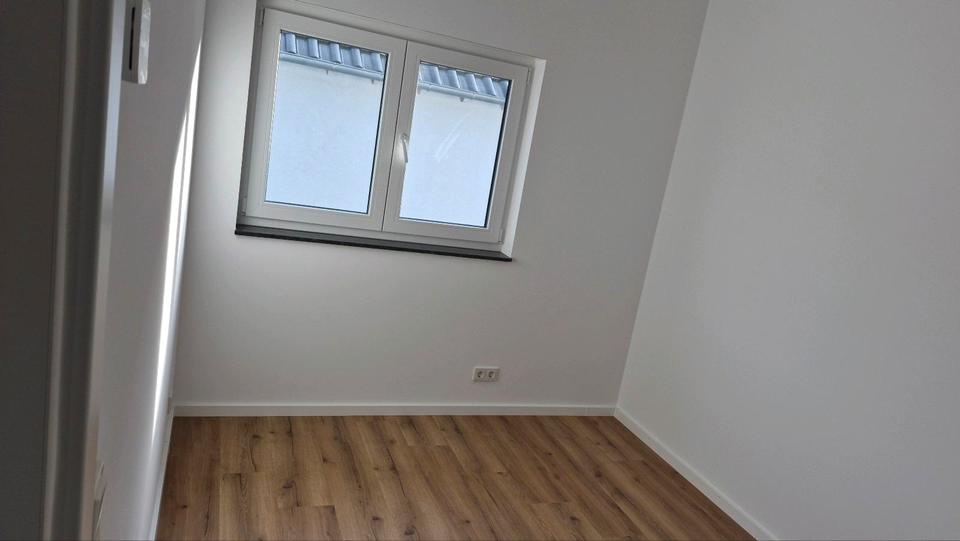 Dachgeschoßwohnung Dillenburg Frohnhausen - 3 Zimmer, 70 m&sup2;, 800&euro; | Angebot:26049614