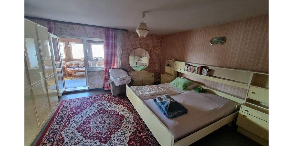 Einfamilienhaus Oberroßbach - 7 Zimmer, 135 m&sup2;, 120.000&euro; | Angebot:25685056