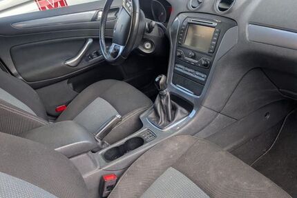 Ford Mondeo 130.000 km 8.300 &euro; Mudersbach 57555