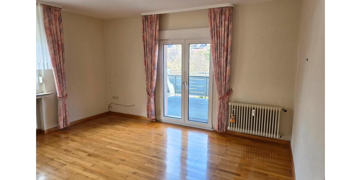 Erdgeschoßwohnung Siegen Dillnhütten - 5 Zimmer, 106 m&sup2;, 700&euro; | Angebot:26048054