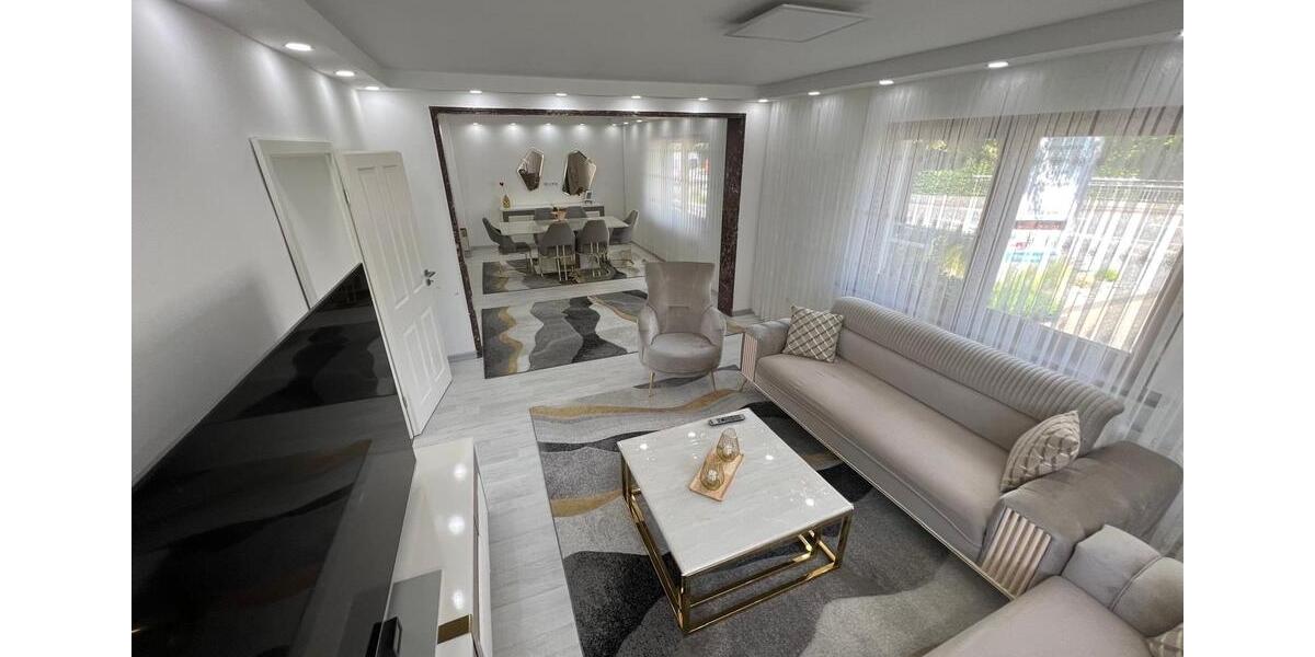 Einfamilienhaus Wissen - 7 Zimmer, 157 m&sup2;, 350.000&euro; | Angebot:25788027