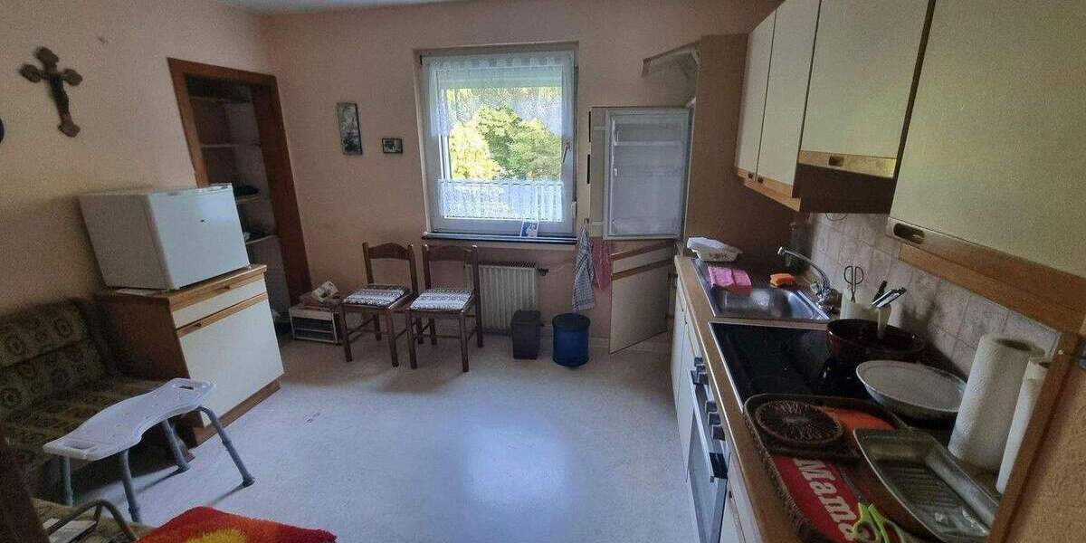 Einfamilienhaus Hilchenbach - Allenbach Allenbach - 7 Zimmer, 150 m&sup2;, 230.000&euro; | Angebot:25877540