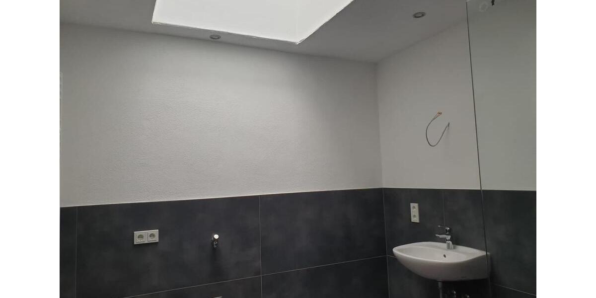 Etagenwohnung Dillenburg - 10 Zimmer, 227 m&sup2;, 199.900&euro; | Angebot:25678010