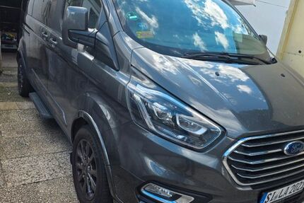 Ford Tourneo Custom 198.000 km 21.750 &euro; siegen 57078