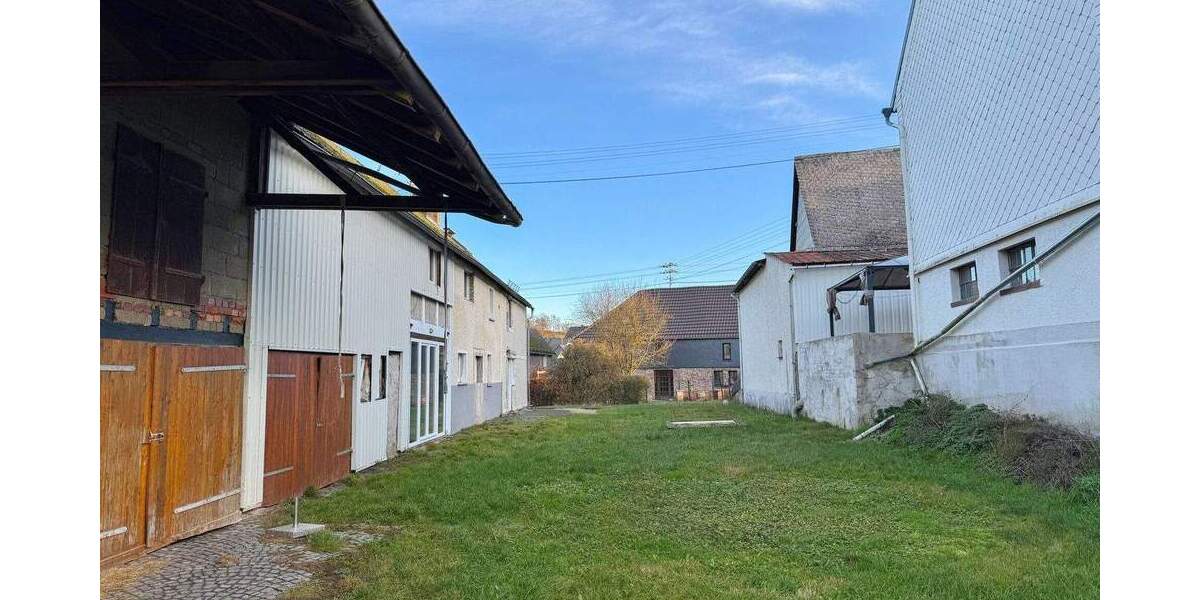 Einfamilienhaus Marzhausen - 9 Zimmer, 266 m&sup2;, 250.000&euro; | Angebot:25691935