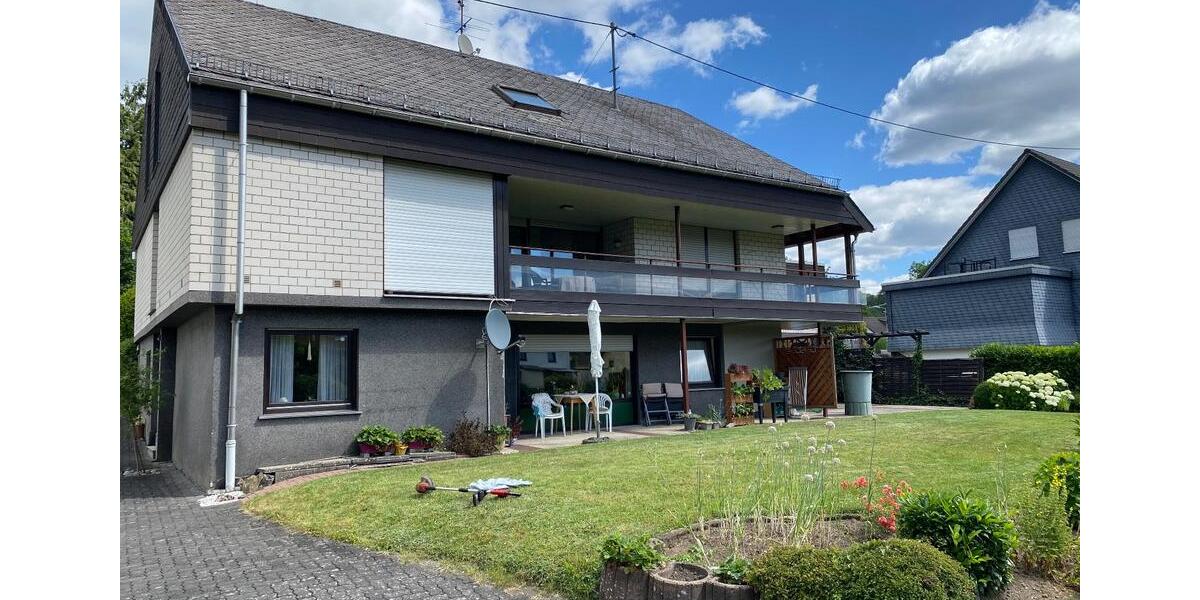 Einfamilienhaus Siegen Dillnhütten - 11 Zimmer, 263 m&sup2;, 495.000&euro; | Angebot:27078551