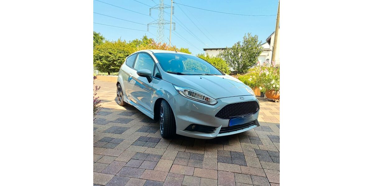 Ford Fiesta 115.000 km 14.500 &euro; Hamm 57577