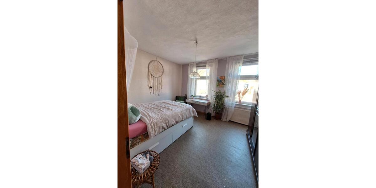 Erdgeschoßwohnung Siegen Kaan-Marienborn - 2.5 Zimmer, 84 m&sup2;, 820&euro; | Angebot:26090526