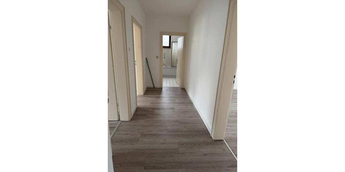 Etagenwohnung Siegen Kaan-Marienborn - 2 Zimmer, 66 m&sup2;, 595&euro; | Angebot:25967609