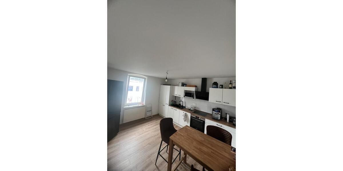 Maisonettenwohnung Siegen - 6 Zimmer, 95 m&sup2;, 1.300&euro; | Angebot:26031676