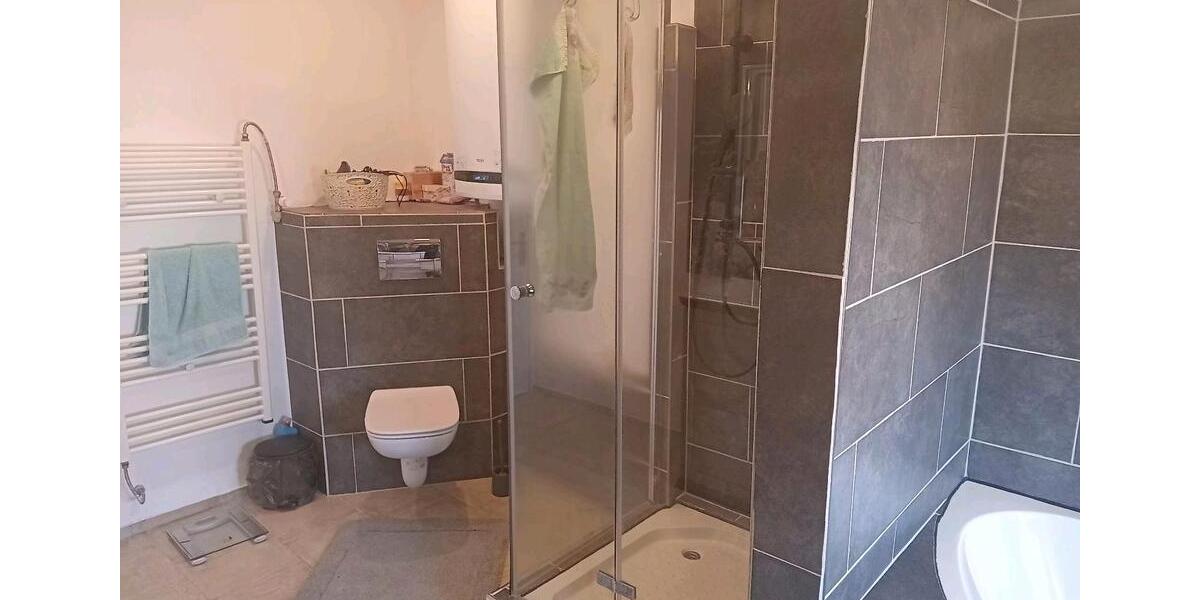 Einfamilienhaus Hamm (Sieg) - 4 Zimmer, 142 m&sup2;, 145.000&euro; | Angebot:25975746