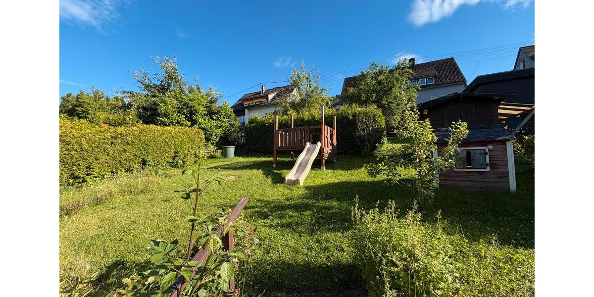 Einfamilienhaus Siegen Eiserfeld - 5 Zimmer, 100 m&sup2;, 174.000&euro; | Angebot:27225890
