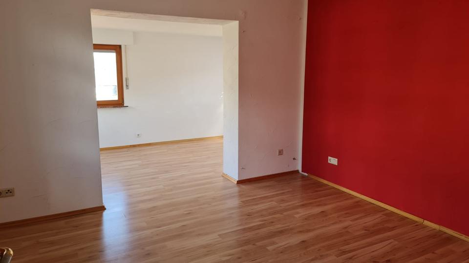 Etagenwohnung Hellenhahn-Schellenberg Schellenberg - 4.5 Zimmer, 110 m&sup2;, 900&euro; | Angebot:25832911