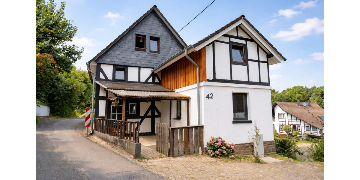 Mehrfamilienhaus, Wohnhaus Waldbröl - 145.000&euro; | Angebot:25932240