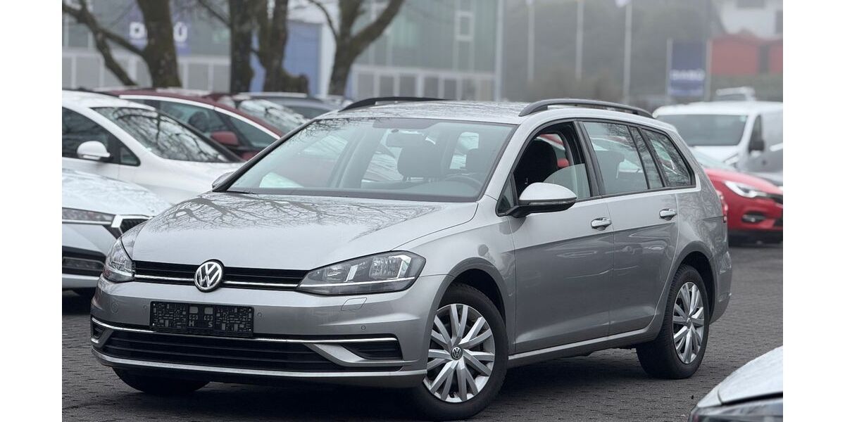 VW Golf 83.000 km 13.096 &euro; Eschenburg - Hirzenhain Bahnhof 35713
