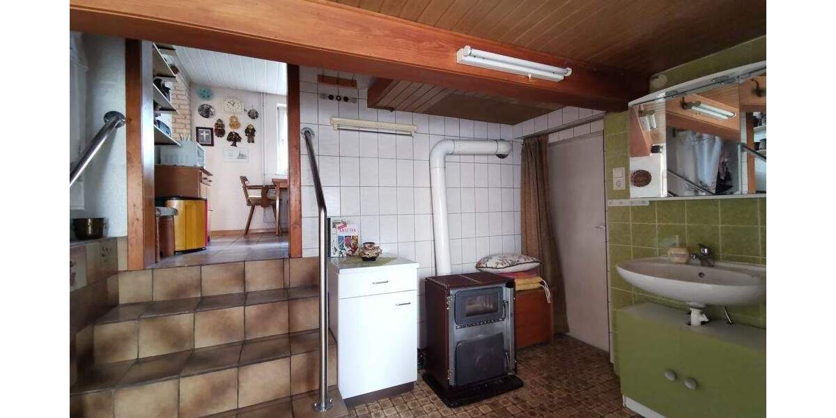 Einfamilienhaus Langenbach bei Kirburg - 6 Zimmer, 132 m&sup2;, 149.000&euro; | Angebot:25775952