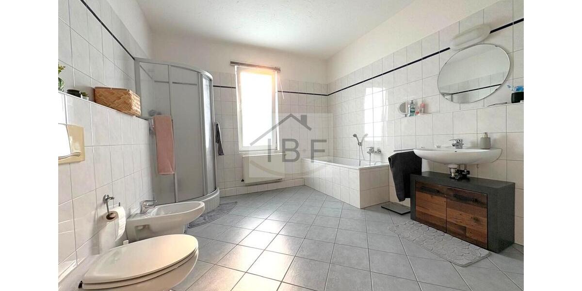 Etagenwohnung Siegen - 3 Zimmer, 82 m&sup2;, 650&euro; | Angebot:25857606