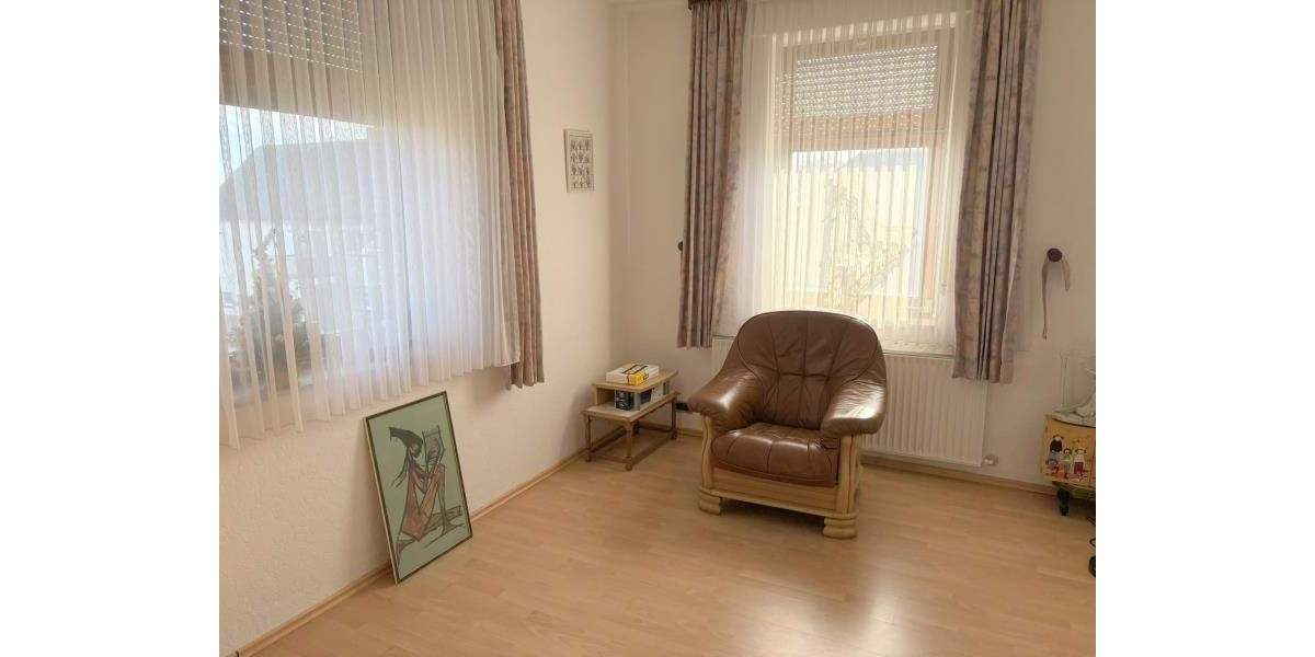 Einfamilienhaus Alpenrod Dehlingen - 8 Zimmer, 250 m&sup2;, 349.000&euro; | Angebot:25670393