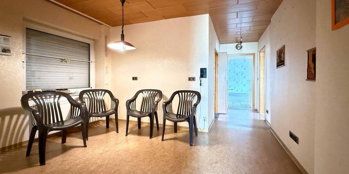 Einfamilienhaus Herdorf - 9 Zimmer, 180 m&sup2;, 229.000&euro; | Angebot:25691804