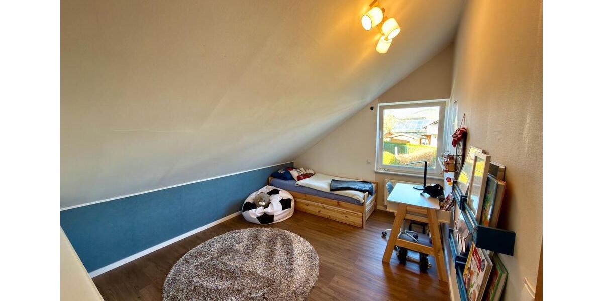 Doppelhaushälfte Bad Laasphe - 6 Zimmer, 140 m&sup2;, 295.000&euro; | Angebot:25408072