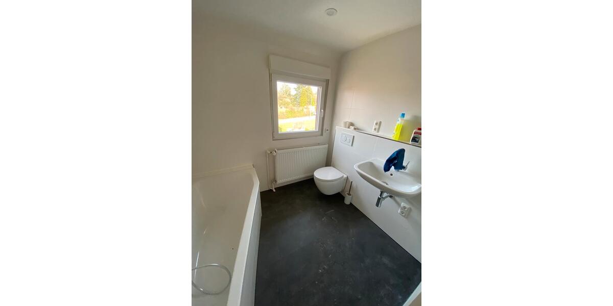 Etagenwohnung Hamm (Sieg) - 5 Zimmer, 90 m&sup2;, 800&euro; | Angebot:26040609