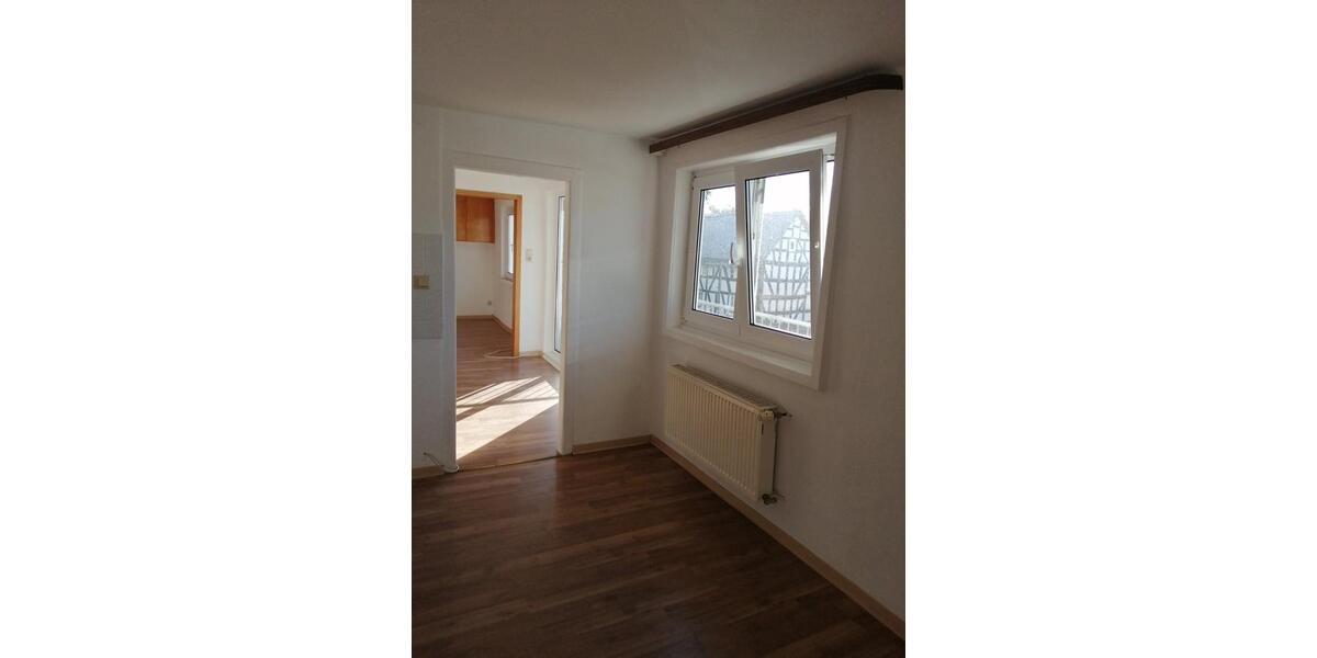 Doppelhaushälfte Malberg - 8 Zimmer, 160 m&sup2;, 145.000&euro; | Angebot:25393674