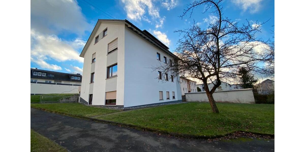 Etagenwohnung Hachenburg - 4 Zimmer, 100 m&sup2;, 825&euro; | Angebot:24862382