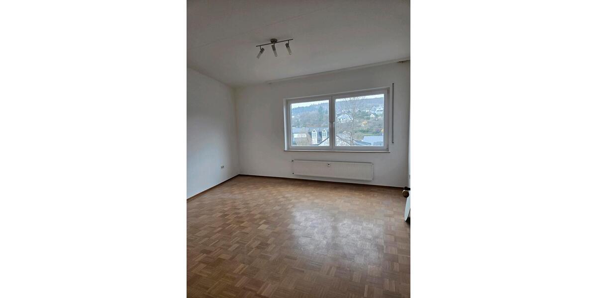 Erdgeschoßwohnung Daaden - 3 Zimmer, 119 m&sup2;, 1.050&euro; | Angebot:25286723