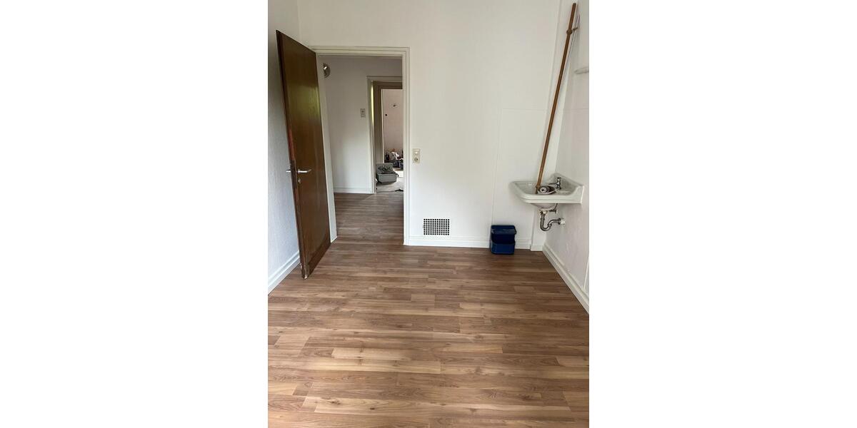 Etagenwohnung Siegen - 4 Zimmer, 93 m&sup2;, 1.050&euro; | Angebot:24785421