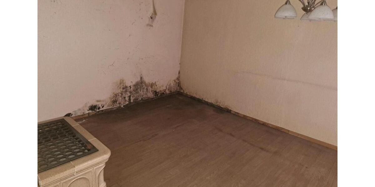 Einfamilienhaus Herborn - 13 Zimmer, 300 m&sup2;, 175.000&euro; | Angebot:25957476