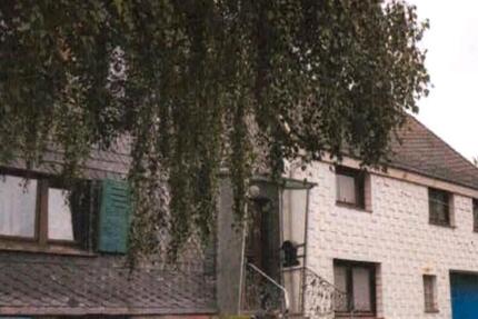 Haus Bad Marienberg (Westerwald) - 7 Zimmer, 170 m&sup2;, 135.000&euro; | Angebot:25082947