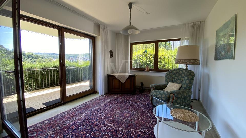 Einfamilienhaus Netphen - 7 Zimmer, 197 m&sup2;, 1.600&euro; | Angebot:25765235