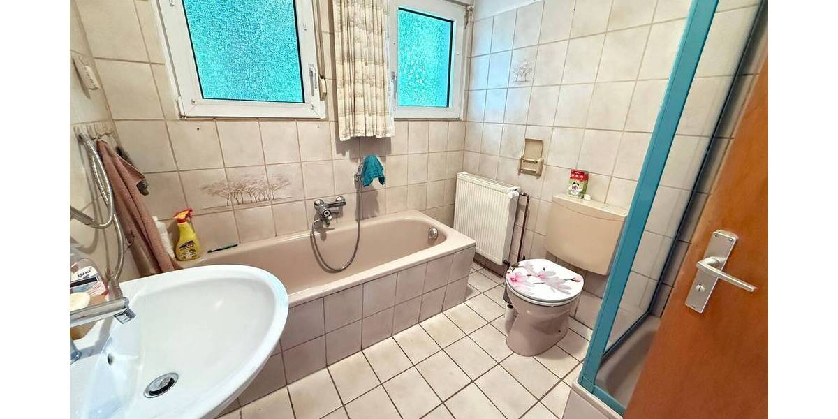 Einfamilienhaus Herdorf - 9 Zimmer, 180 m&sup2;, 229.000&euro; | Angebot:25691804