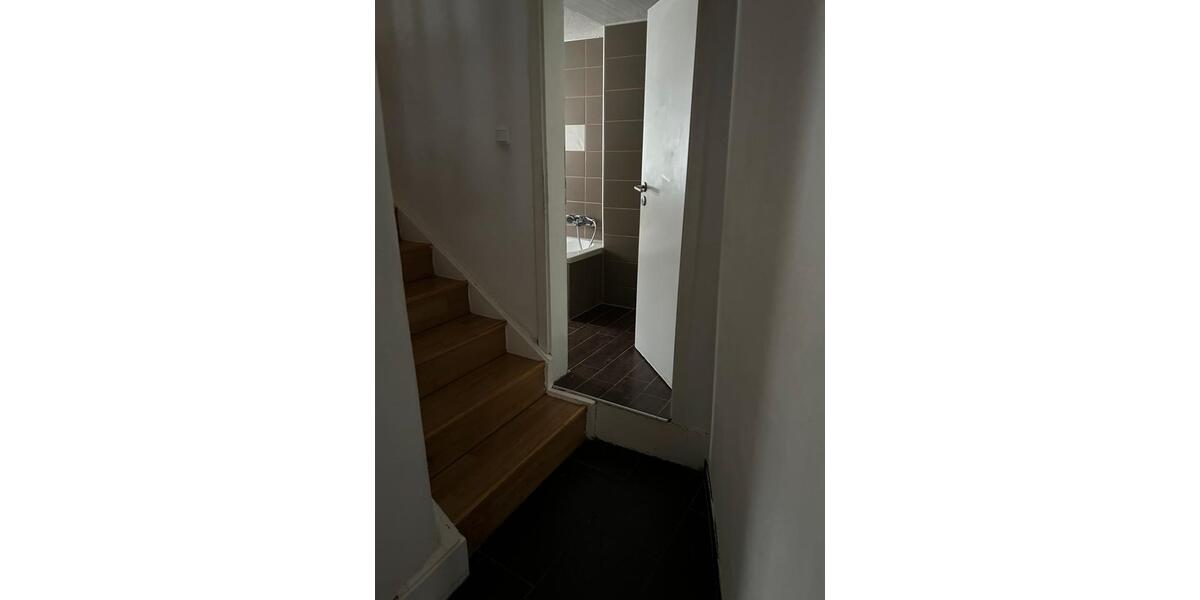 Doppelhaushälfte Burbach - 5 Zimmer, 137 m&sup2;, 135.000&euro; | Angebot:25050522