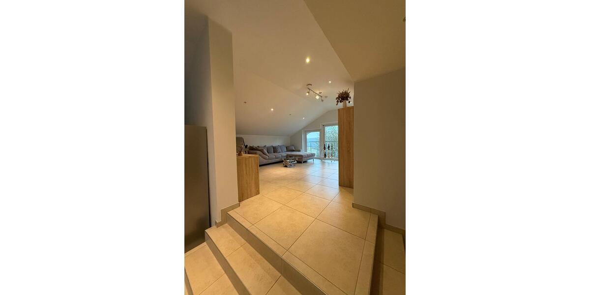 Etagenwohnung Siegen Weidenau - 2 Zimmer, 82 m&sup2;, 790&euro; | Angebot:25719949