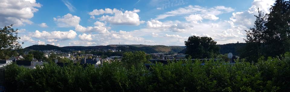 Erdgeschoßwohnung Siegen - 4 Zimmer, 140 m&sup2;, 1.350&euro; | Angebot:26038156