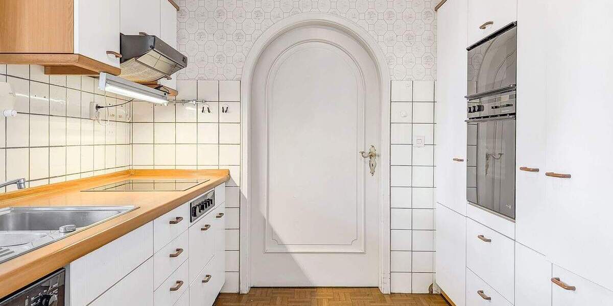 Einfamilienhaus Bad Laasphe - 7 Zimmer, 183 m&sup2;, 286.000&euro; | Angebot:25663940