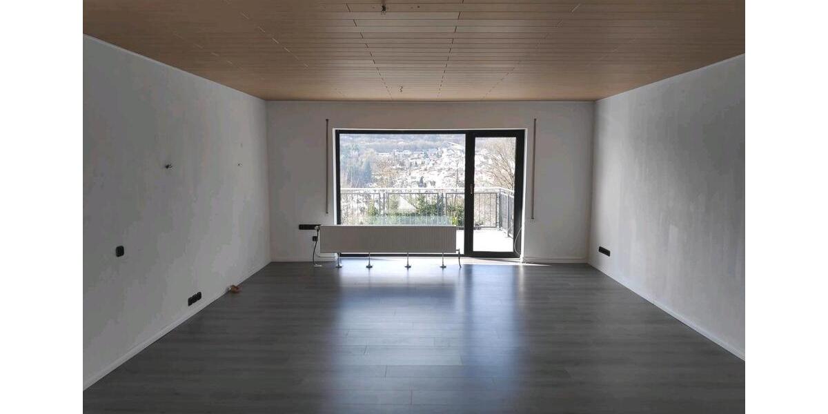 Erdgeschoßwohnung Dillenburg Oberscheld - 3 Zimmer, 116 m&sup2;, 900&euro; | Angebot:26615138